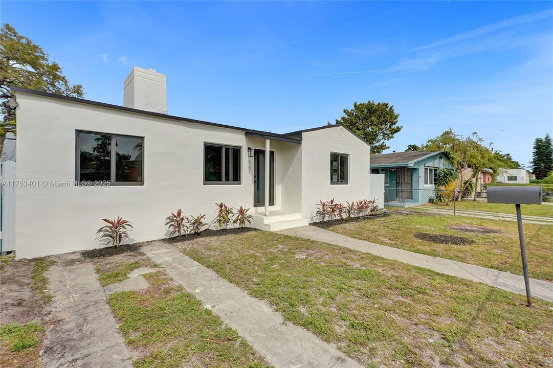 Vendido Recientemente: $539,900 (3 camas, 2 baños, 1156 Pies cuadrados)