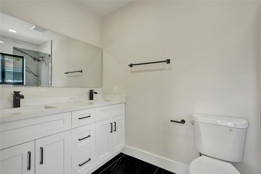 Vendido Recientemente: $539,900 (3 camas, 2 baños, 1156 Pies cuadrados)