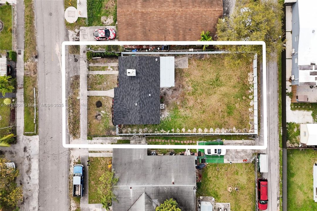 Vendido Recientemente: $539,900 (3 camas, 2 baños, 1156 Pies cuadrados)