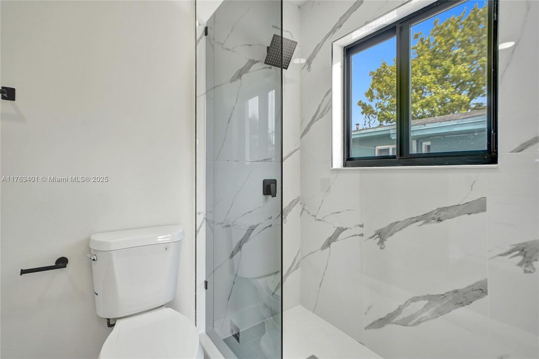 Vendido Recientemente: $539,900 (3 camas, 2 baños, 1156 Pies cuadrados)