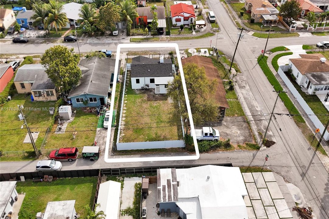 Vendido Recientemente: $539,900 (3 camas, 2 baños, 1156 Pies cuadrados)