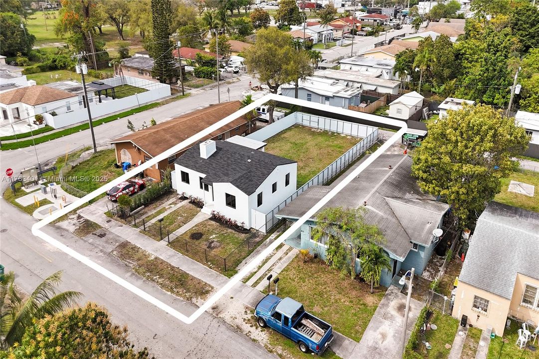 Vendido Recientemente: $539,900 (3 camas, 2 baños, 1156 Pies cuadrados)