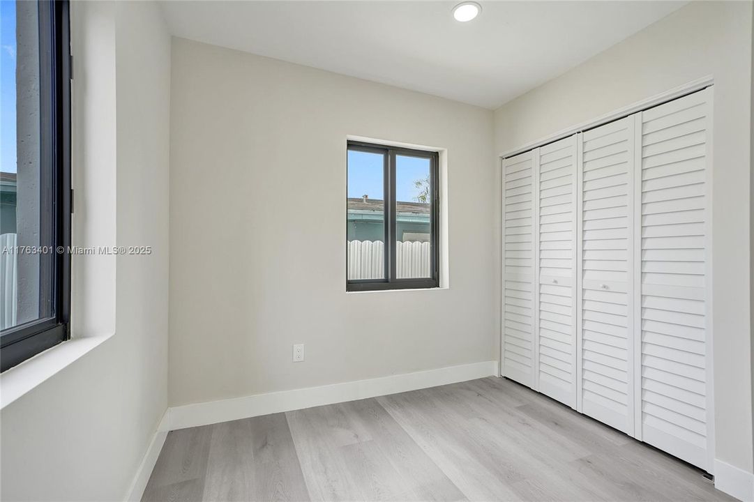 Vendido Recientemente: $539,900 (3 camas, 2 baños, 1156 Pies cuadrados)