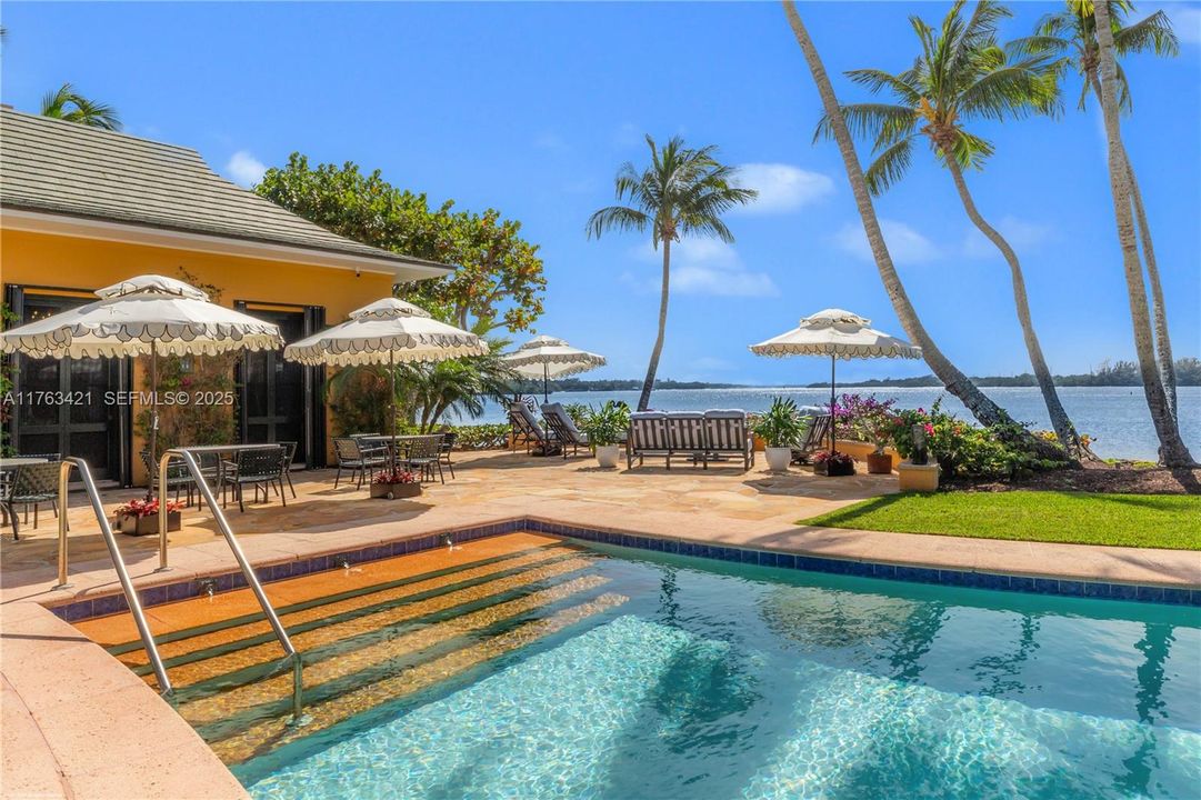 En Venta: $49,000,000 (7 camas, 6 baños, 7958 Pies cuadrados)