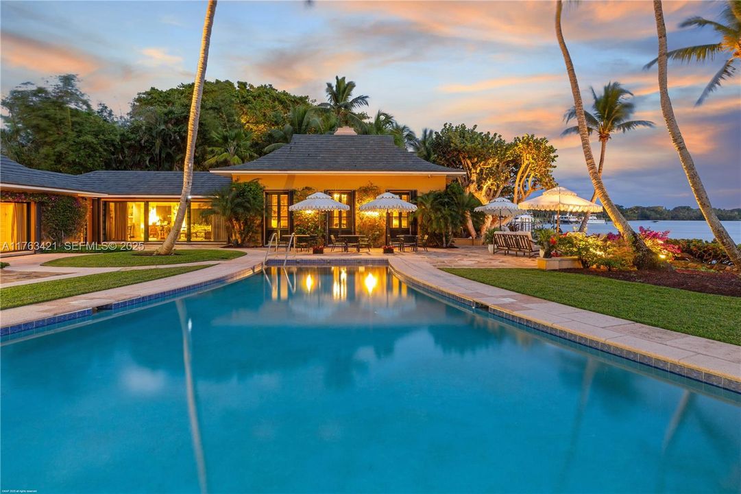 En Venta: $49,000,000 (7 camas, 6 baños, 7958 Pies cuadrados)