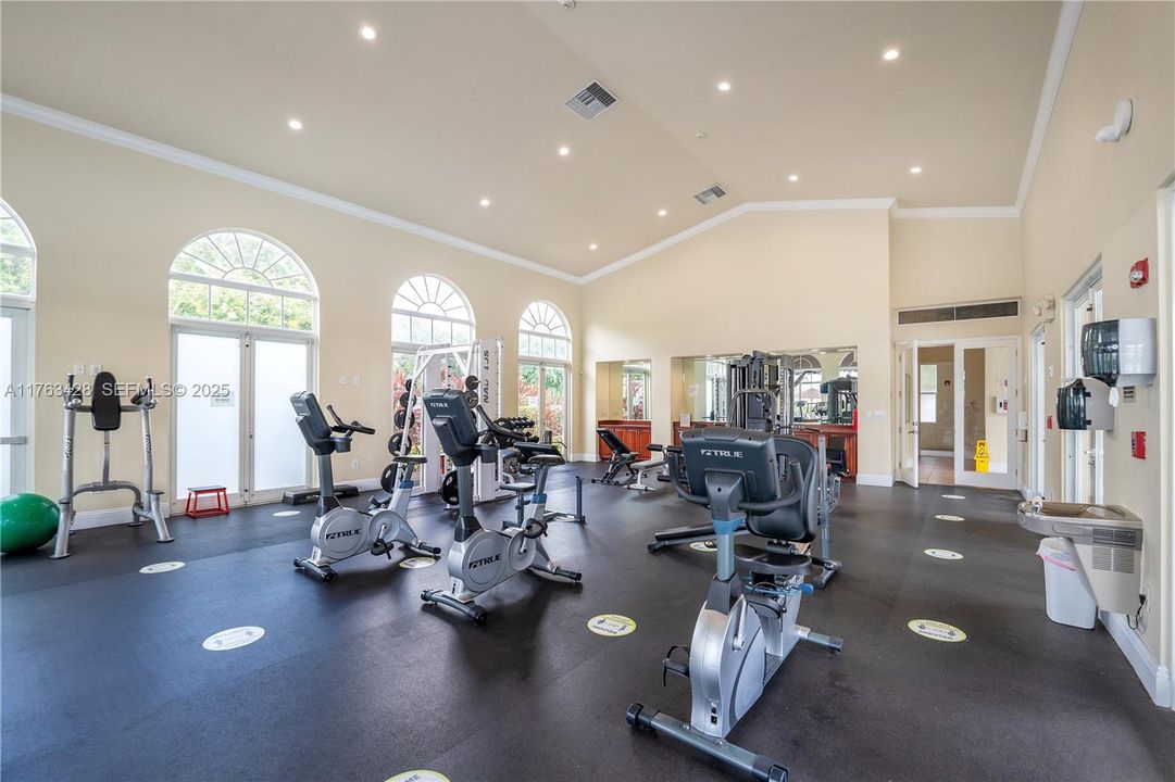 Active With Contract: $2,249 (3 beds, 3 baths, 1234 Square Feet)