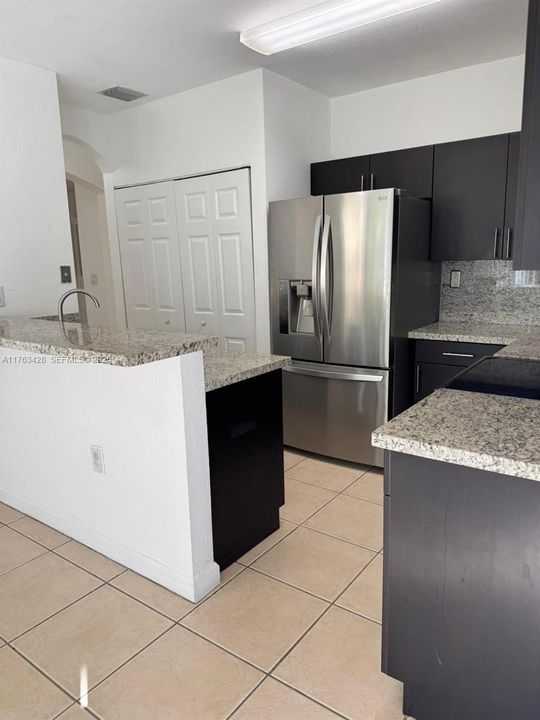 Active With Contract: $2,249 (3 beds, 3 baths, 1234 Square Feet)