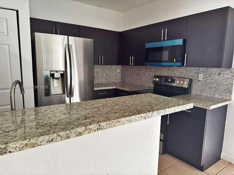 Active With Contract: $2,249 (3 beds, 3 baths, 1234 Square Feet)