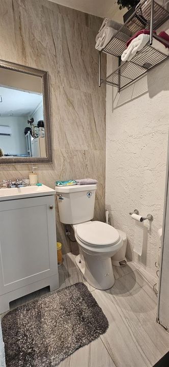 Recently Sold: $410,000 (2 beds, 2 baths, 971 Square Feet)