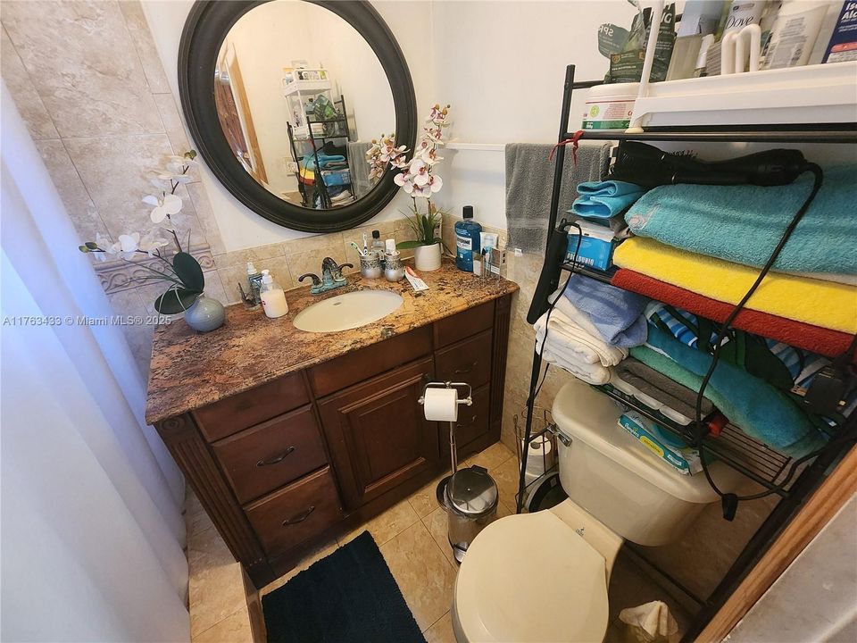 Recently Sold: $410,000 (2 beds, 2 baths, 971 Square Feet)