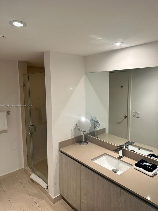 For Sale: $899,900 (2 beds, 2 baths, 1161 Square Feet)