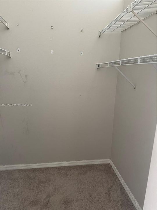 На продажу: $749,900 (3 спален, 2 ванн, 0 Квадратных фут)