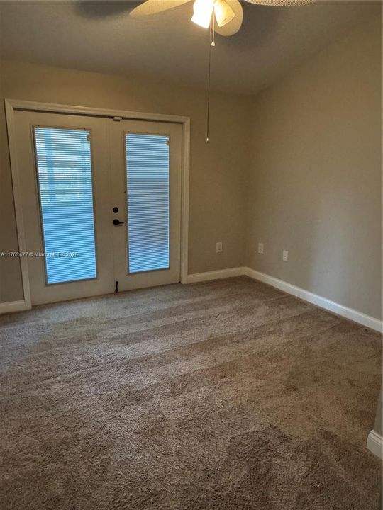 На продажу: $749,900 (3 спален, 2 ванн, 0 Квадратных фут)