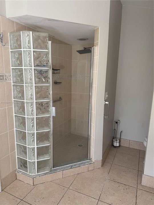 На продажу: $749,900 (3 спален, 2 ванн, 0 Квадратных фут)