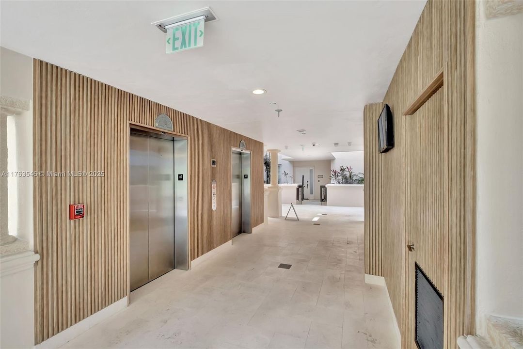 En Venta: $4,950,000 (3 camas, 3 baños, 2049 Pies cuadrados)