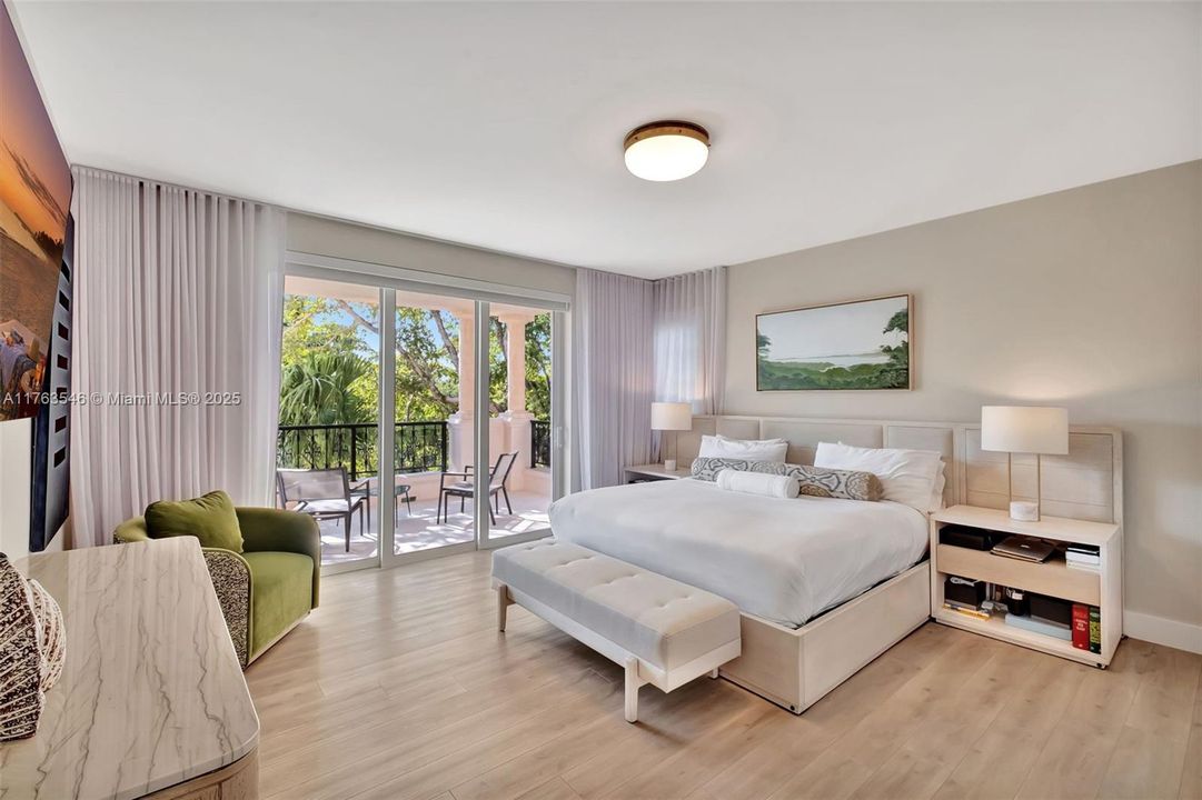 En Venta: $4,950,000 (3 camas, 3 baños, 2049 Pies cuadrados)