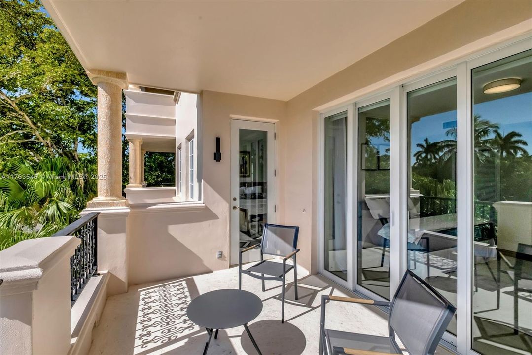 En Venta: $4,950,000 (3 camas, 3 baños, 2049 Pies cuadrados)