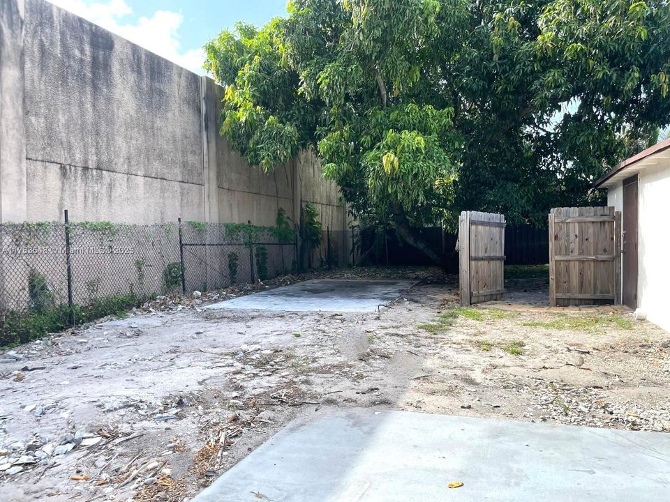 En Venta: $500,000 (3 camas, 2 baños, 2055 Pies cuadrados)