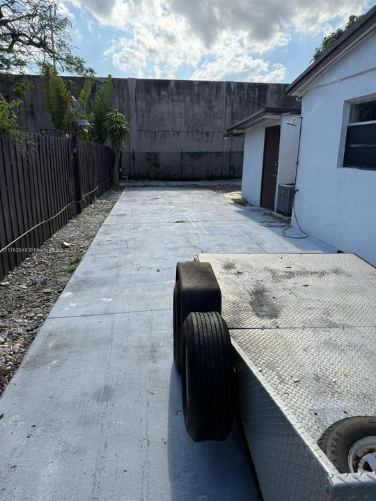 En Venta: $500,000 (3 camas, 2 baños, 2055 Pies cuadrados)