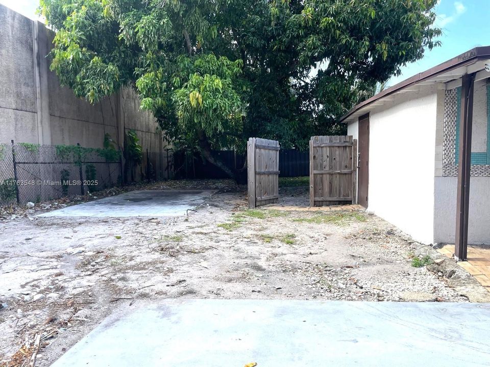 En Venta: $500,000 (3 camas, 2 baños, 2055 Pies cuadrados)