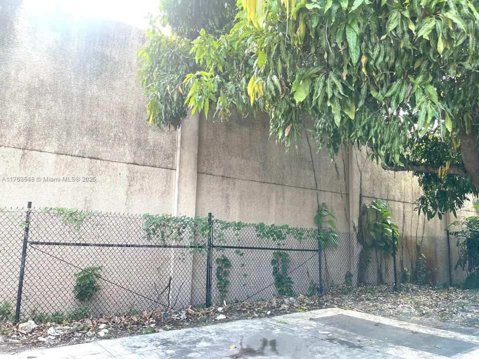 En Venta: $500,000 (3 camas, 2 baños, 2055 Pies cuadrados)