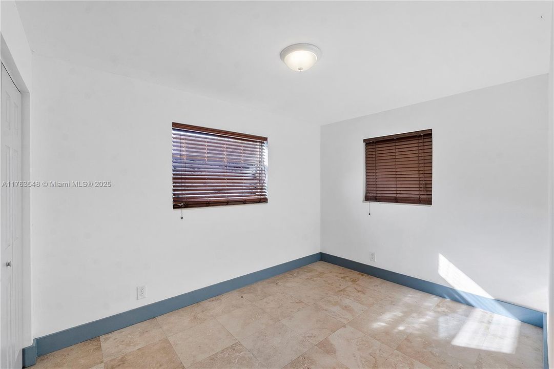 En Venta: $500,000 (3 camas, 2 baños, 2055 Pies cuadrados)