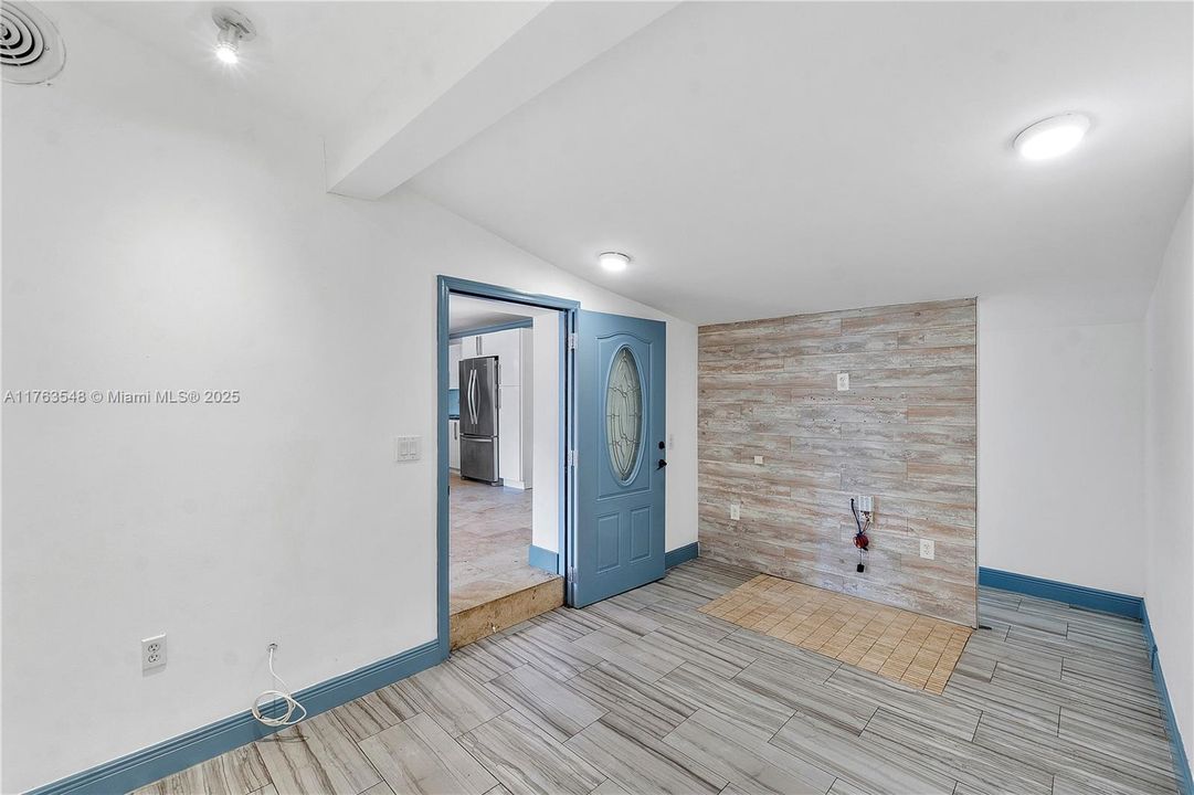 En Venta: $500,000 (3 camas, 2 baños, 2055 Pies cuadrados)