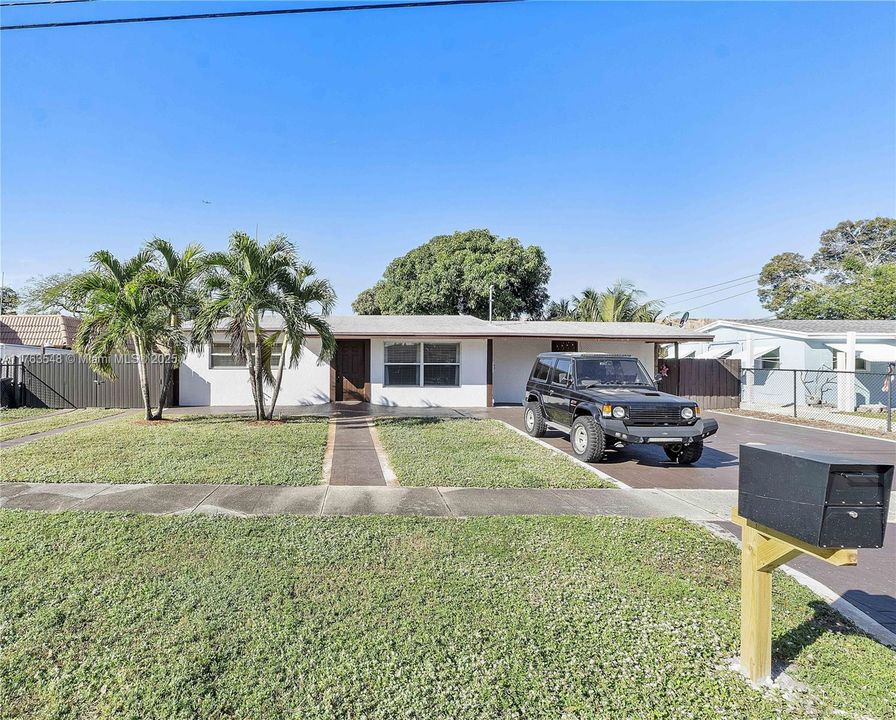 En Venta: $500,000 (3 camas, 2 baños, 2055 Pies cuadrados)