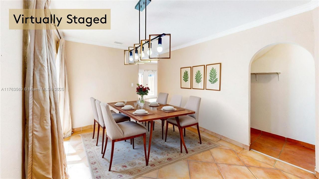 最近售出: $499,900 (4 贝兹, 3 浴室, 1808 平方英尺)