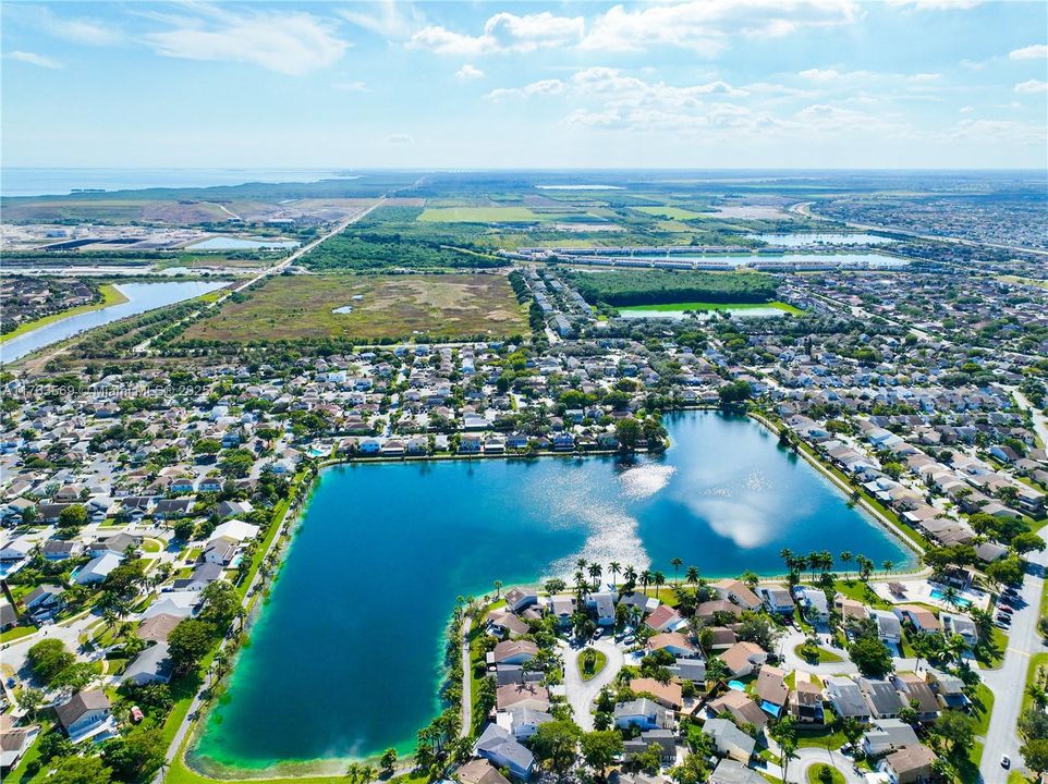 最近售出: $499,900 (4 贝兹, 3 浴室, 1808 平方英尺)