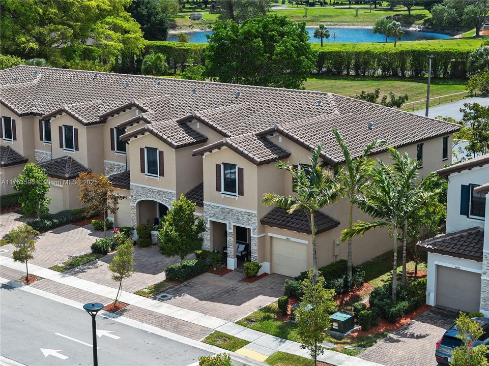 Recently Sold: $484,500 (4 beds, 2 baths, 1846 Square Feet)