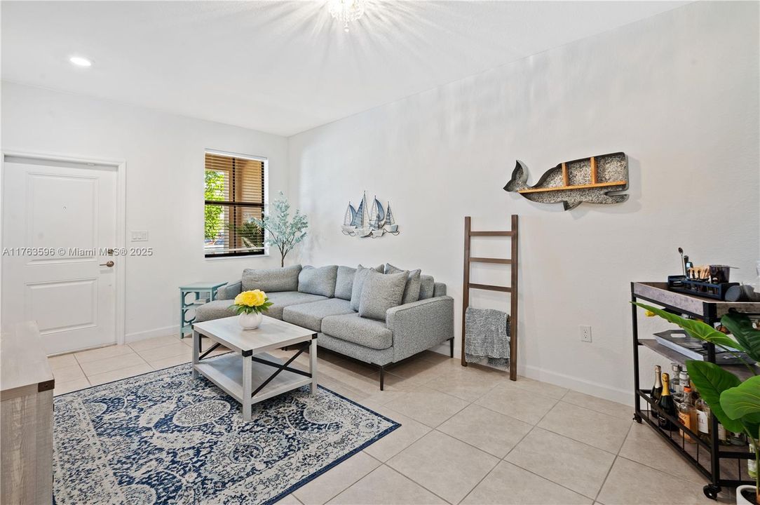 Recently Sold: $484,500 (4 beds, 2 baths, 1846 Square Feet)