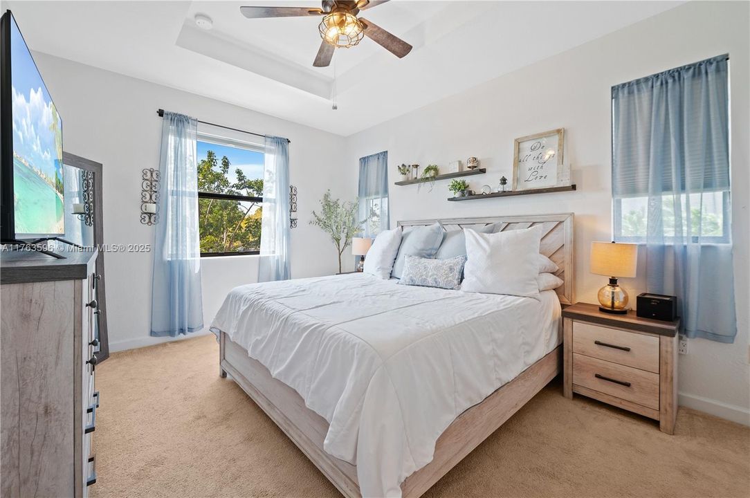 Recently Sold: $484,500 (4 beds, 2 baths, 1846 Square Feet)