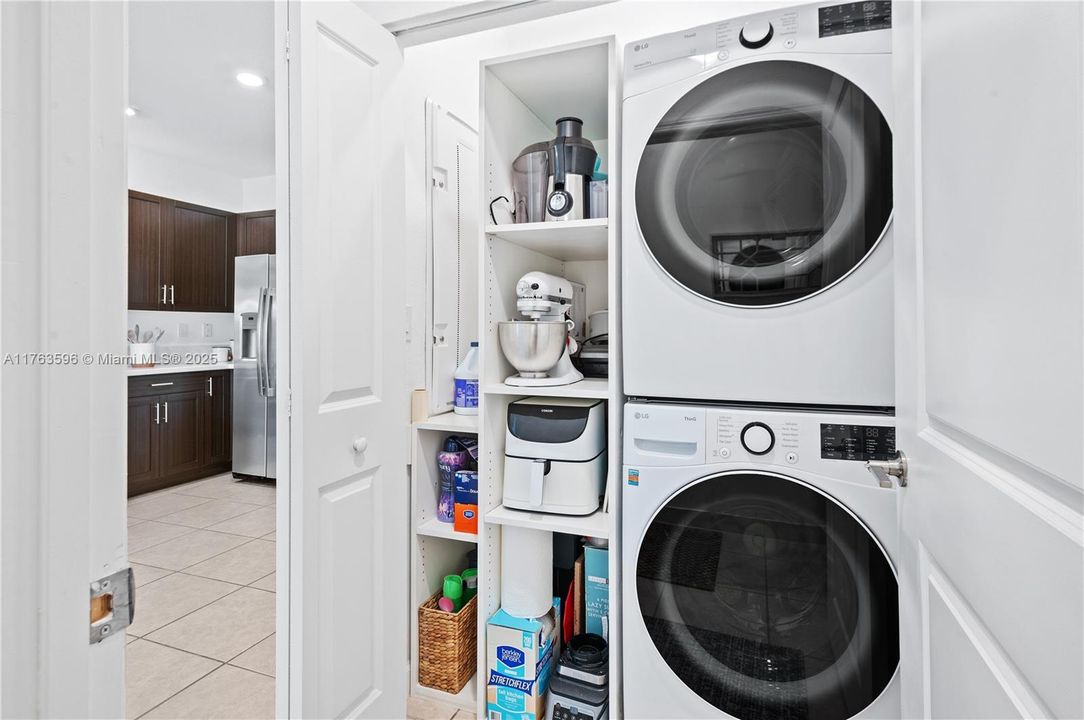 Recently Sold: $484,500 (4 beds, 2 baths, 1846 Square Feet)