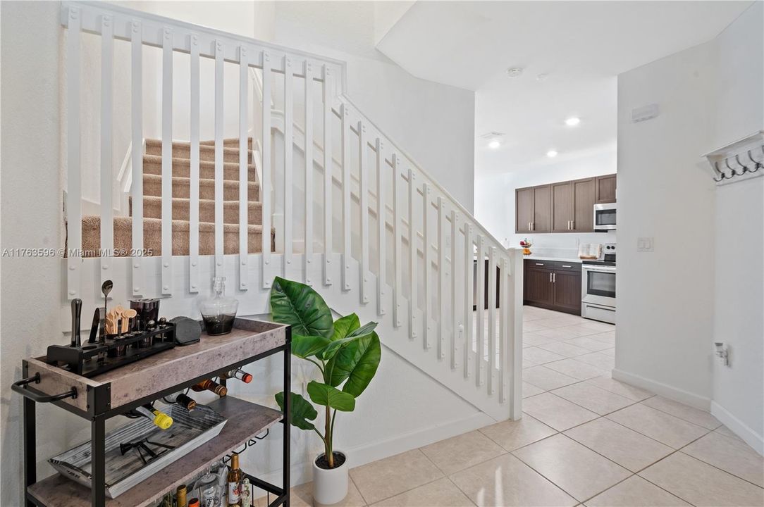 Recently Sold: $484,500 (4 beds, 2 baths, 1846 Square Feet)