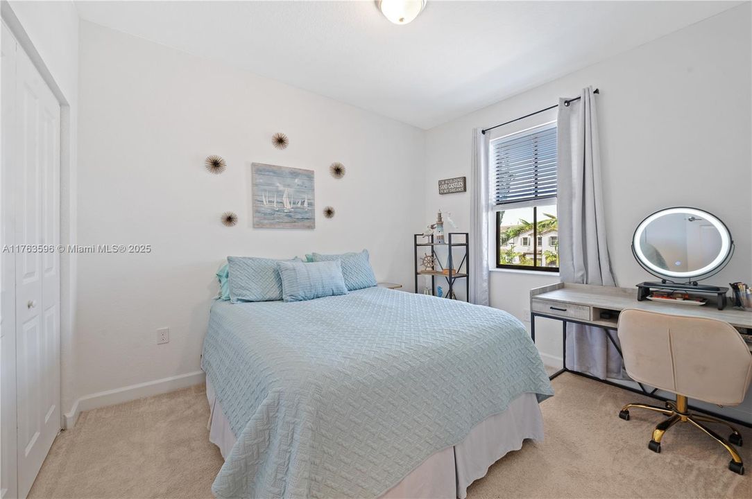 Recently Sold: $484,500 (4 beds, 2 baths, 1846 Square Feet)