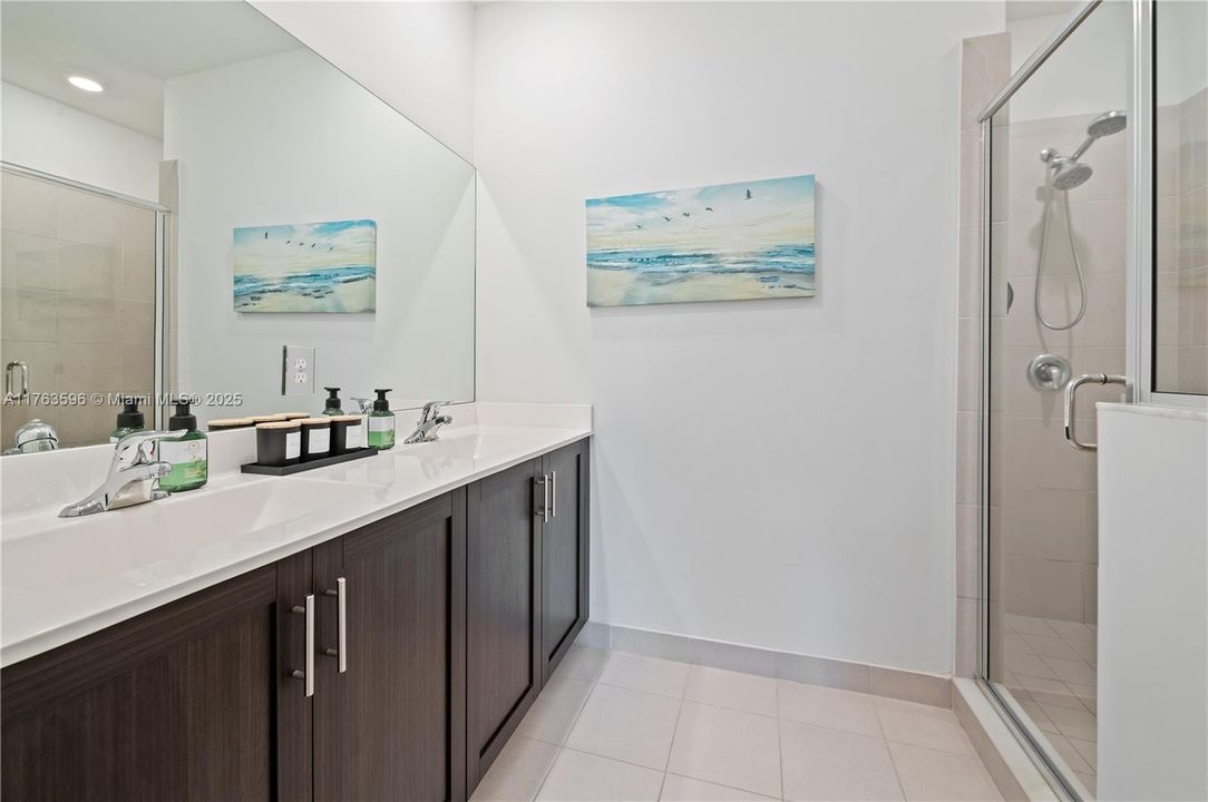 Recently Sold: $484,500 (4 beds, 2 baths, 1846 Square Feet)