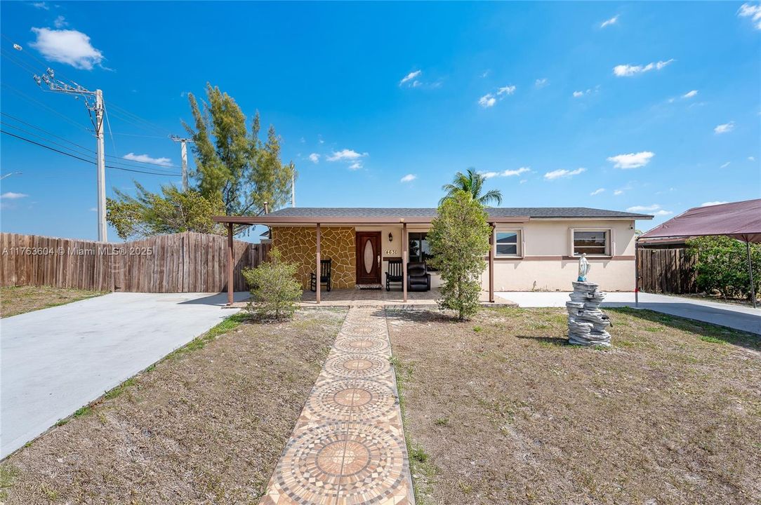 Recently Sold: $525,000 (3 beds, 1 baths, 1058 Square Feet)