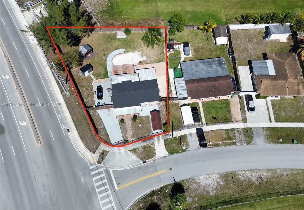 Recently Sold: $525,000 (3 beds, 1 baths, 1058 Square Feet)