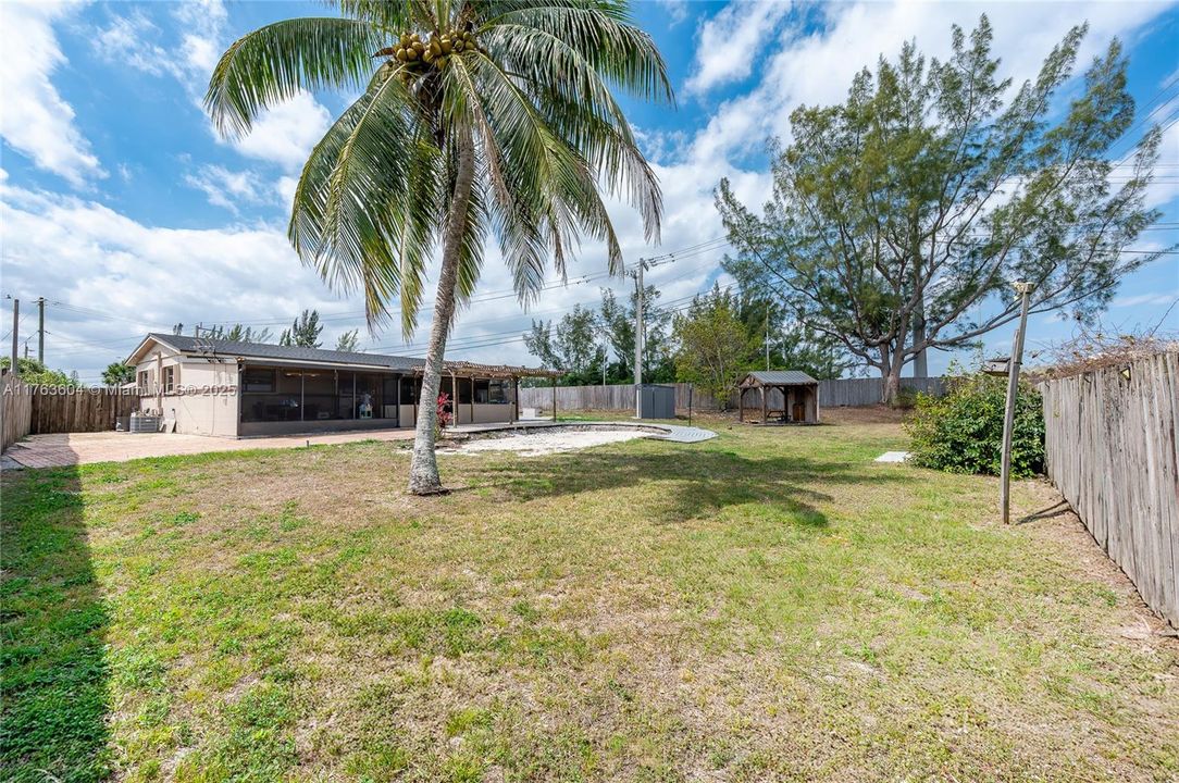 Recently Sold: $525,000 (3 beds, 1 baths, 1058 Square Feet)