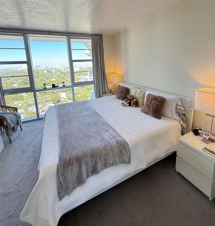 最近售出: $495,000 (1 贝兹, 1 浴室, 1012 平方英尺)