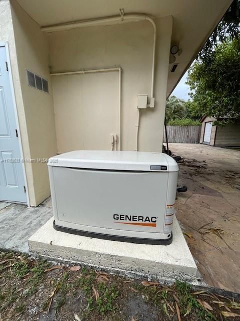 待售: $749,000 (4 贝兹, 2 浴室, 1732 平方英尺)