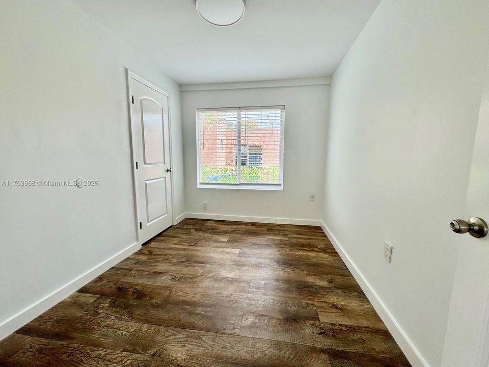 For Sale: $949,000 (0 beds, 0 baths, 1763 Square Feet)