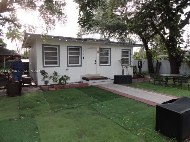 待售: $445,000 (4 贝兹, 2 浴室, 1474 平方英尺)