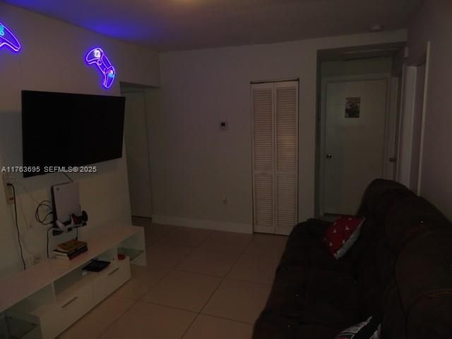 待售: $445,000 (4 贝兹, 2 浴室, 1474 平方英尺)