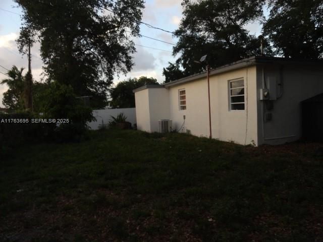 待售: $445,000 (4 贝兹, 2 浴室, 1474 平方英尺)