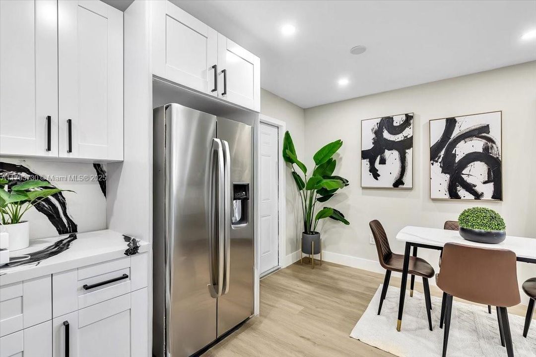 Recently Sold: $549,000 (4 beds, 2 baths, 1170 Square Feet)