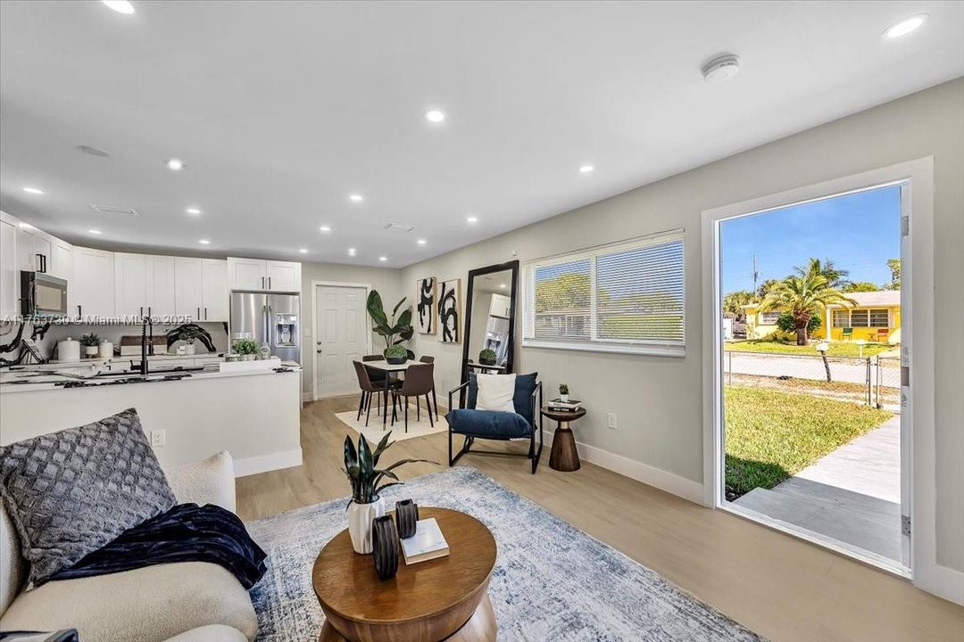 Recently Sold: $549,000 (4 beds, 2 baths, 1170 Square Feet)