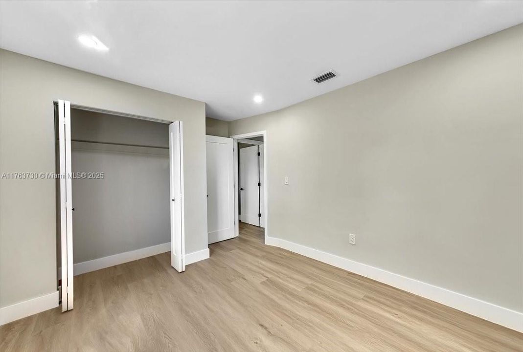 Recently Sold: $549,000 (4 beds, 2 baths, 1170 Square Feet)