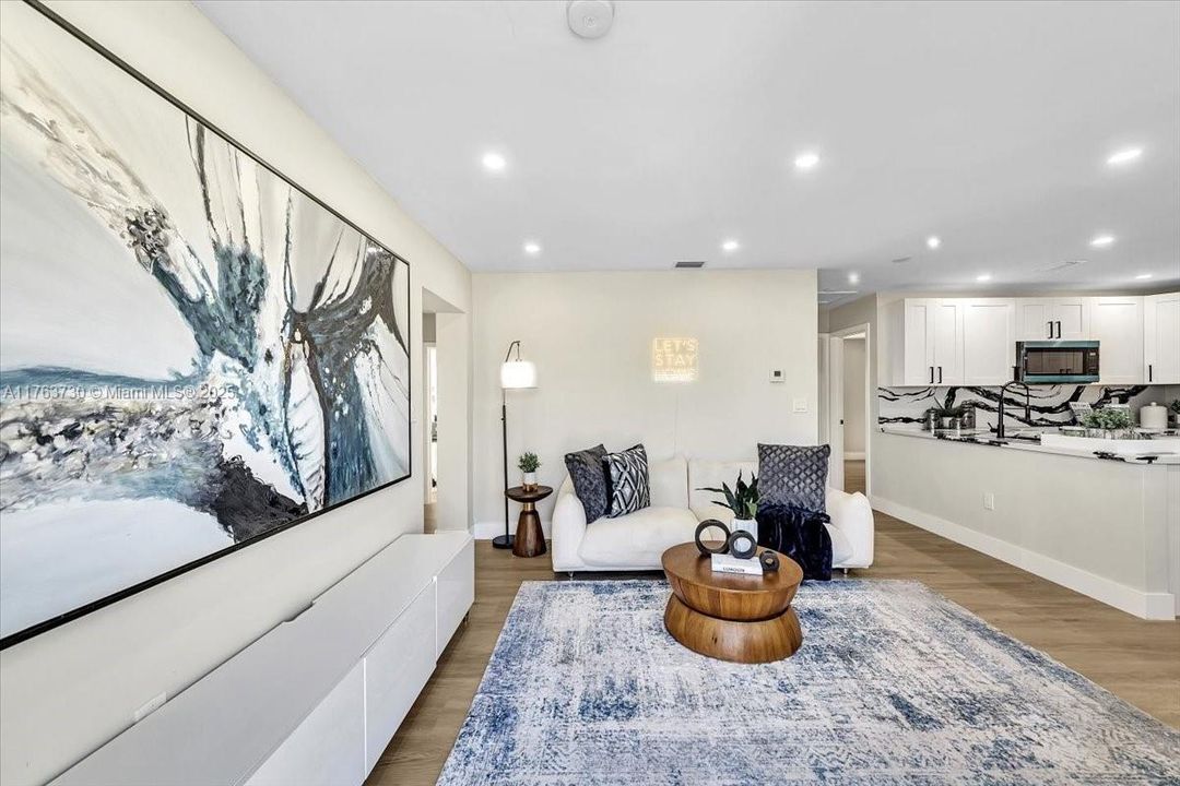 Recently Sold: $549,000 (4 beds, 2 baths, 1170 Square Feet)